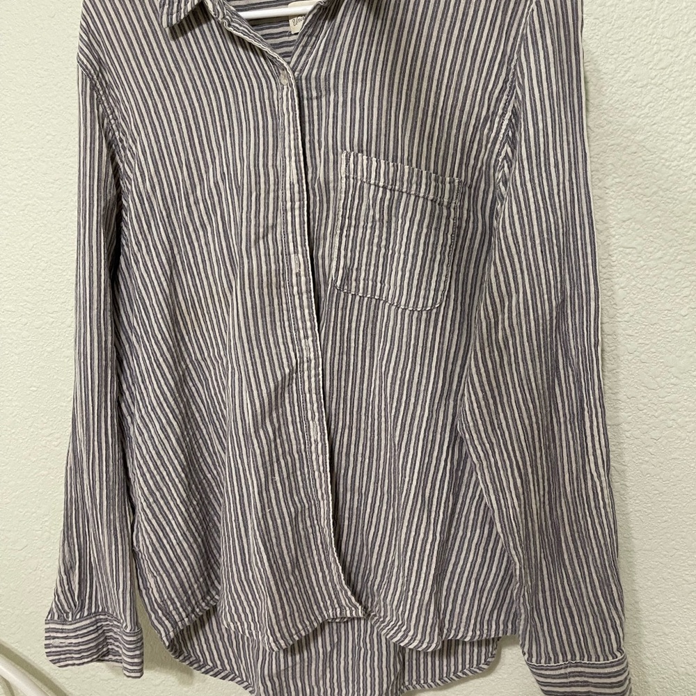 Universal Thread Navy and White Striped Button-Up Shirt